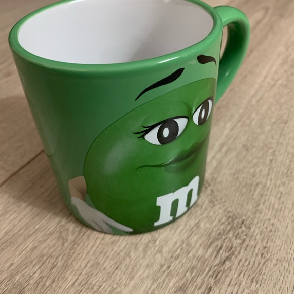 Green M & M’s Coffee Mug. Very Good Condition. No chips or cracks.  4” H - Picture 6 of 11